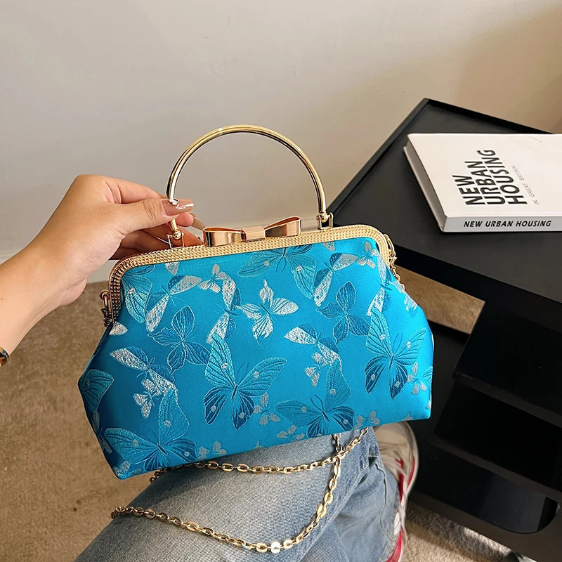 Vintage Embroidered Chain Clutch Handbag