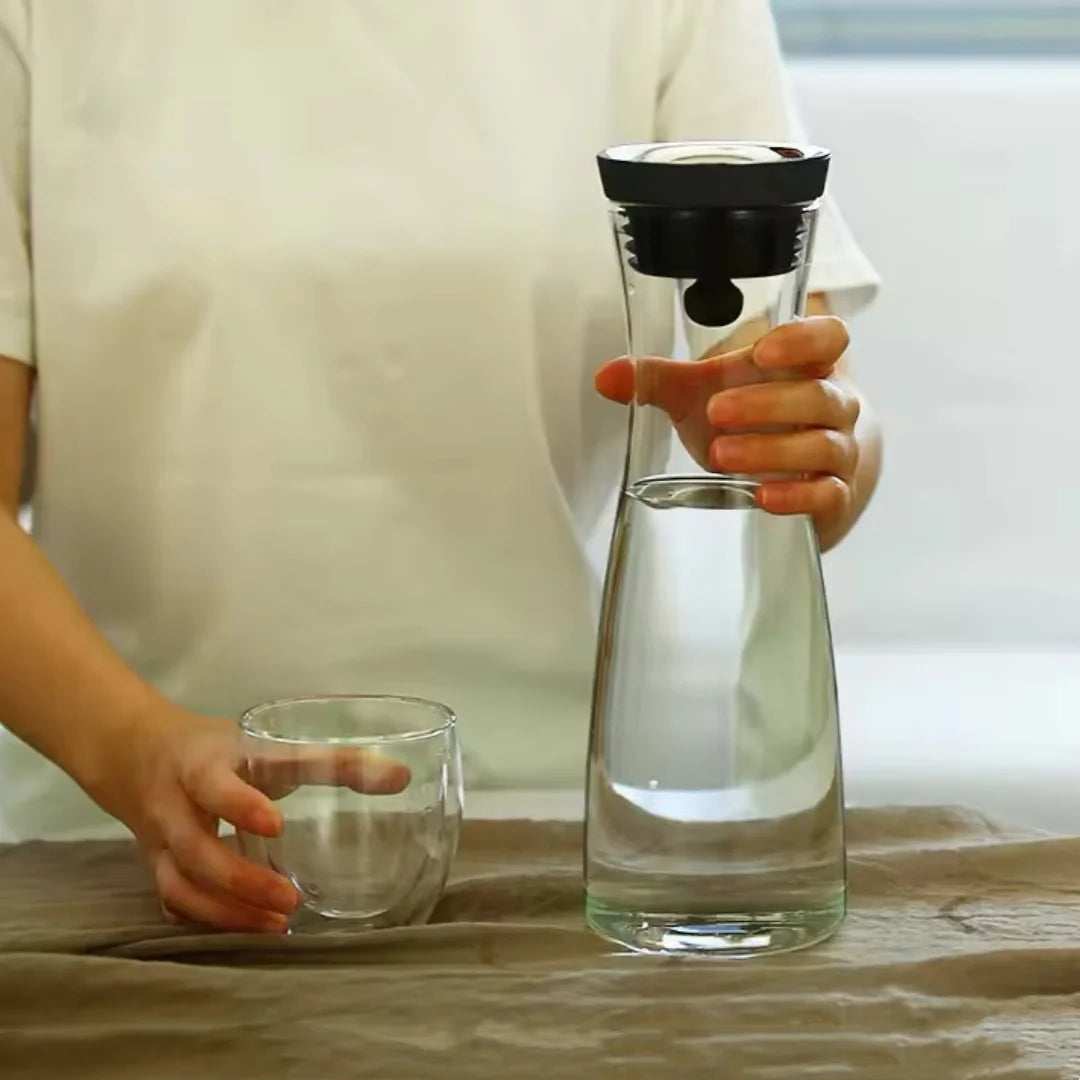 Glass Carafe with Fruit Infuser Lid