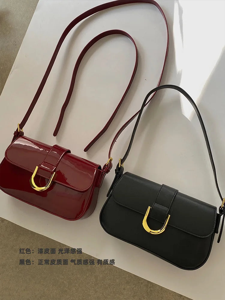 Vintage Horseshoe Buckle Crossbody Shoulder Bag