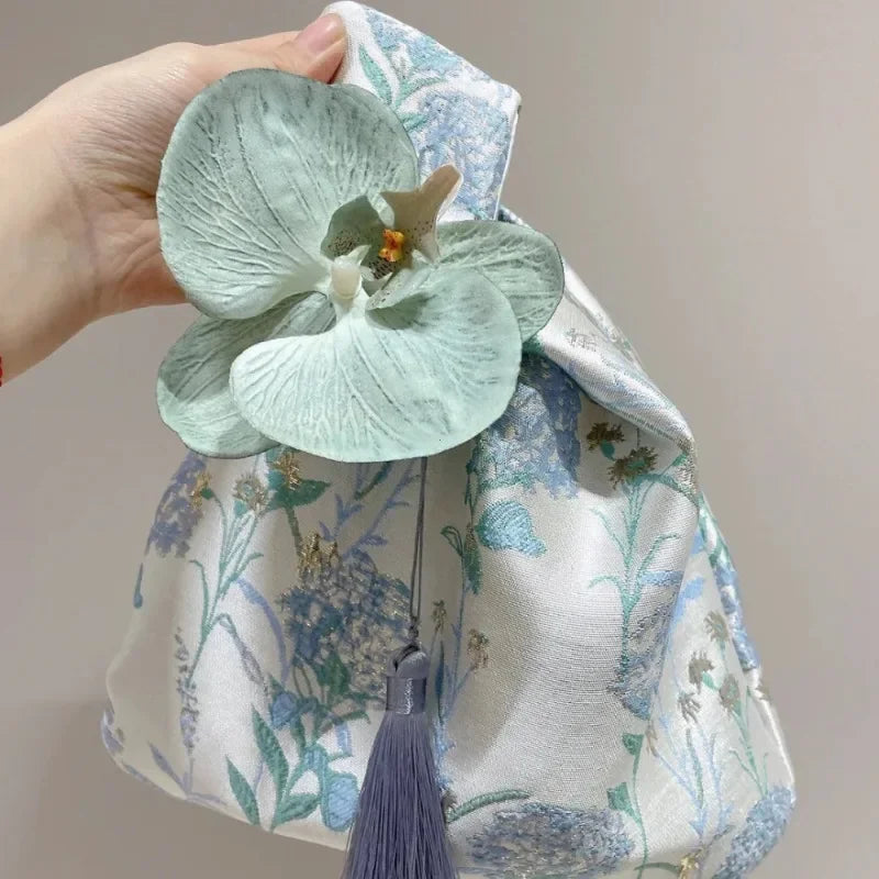 Chinese Style Embroidered Knot Wrist Bag