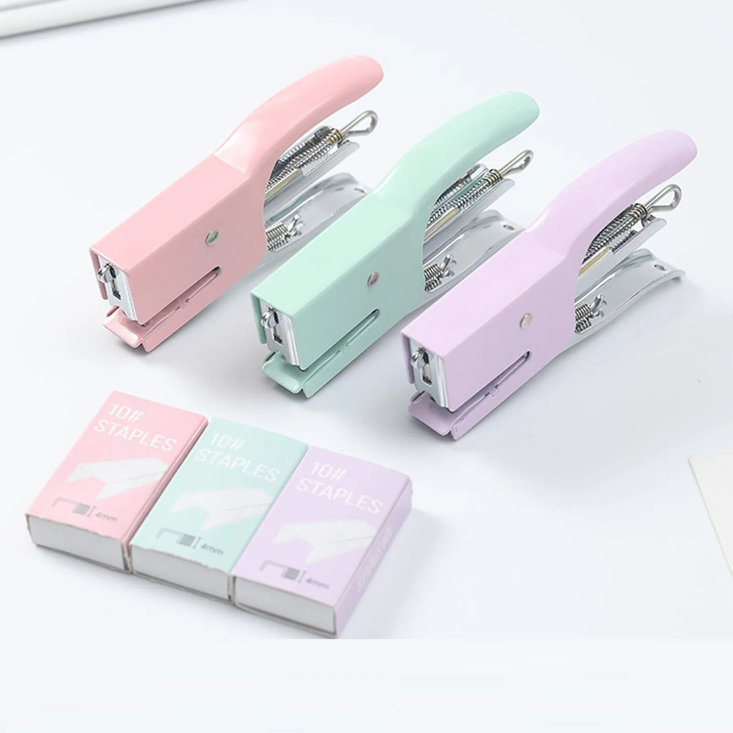 Portable Mini Desk Stapler with 750 Staples