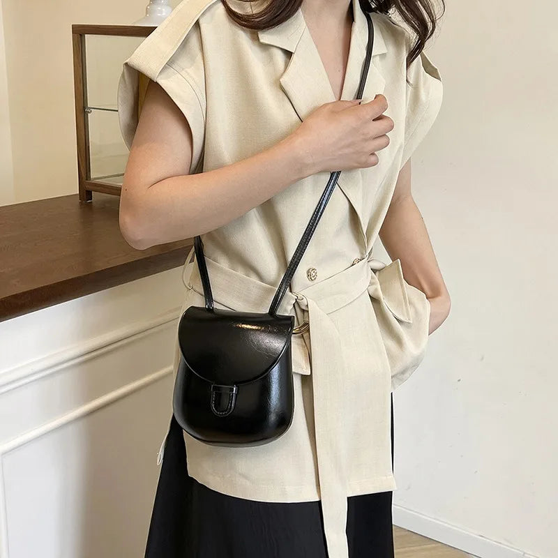 Retro Shell Crossbody Shoulder Bag