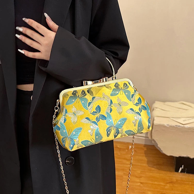 Vintage Embroidered Chain Clutch Handbag