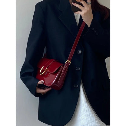 Vintage Horseshoe Buckle Crossbody Shoulder Bag
