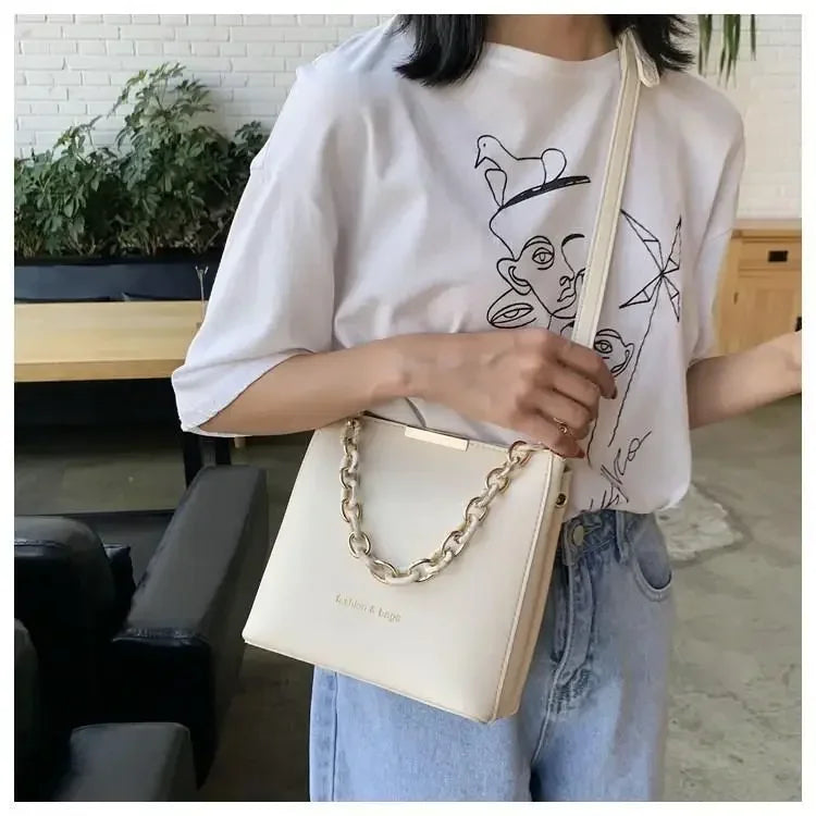Minimalist Chain Bucket Crossbody Bag