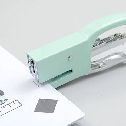 Portable Mini Desk Stapler with 750 Staples