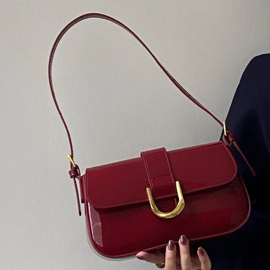 Vintage Horseshoe Buckle Crossbody Shoulder Bag