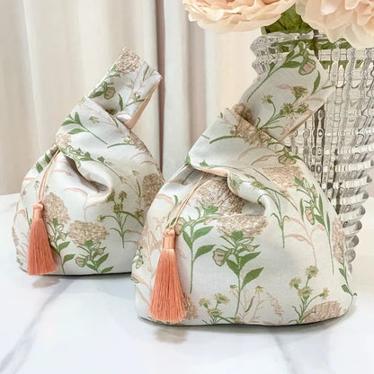 Chinese Style Embroidered Knot Wrist Bag