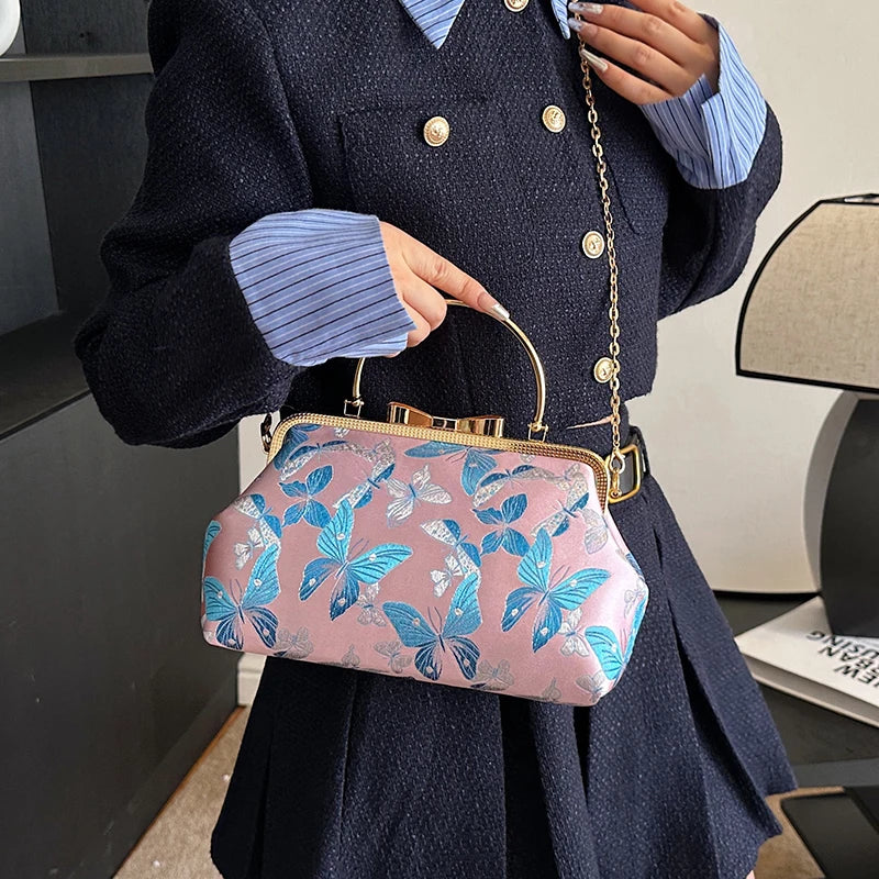 Vintage Embroidered Chain Clutch Handbag