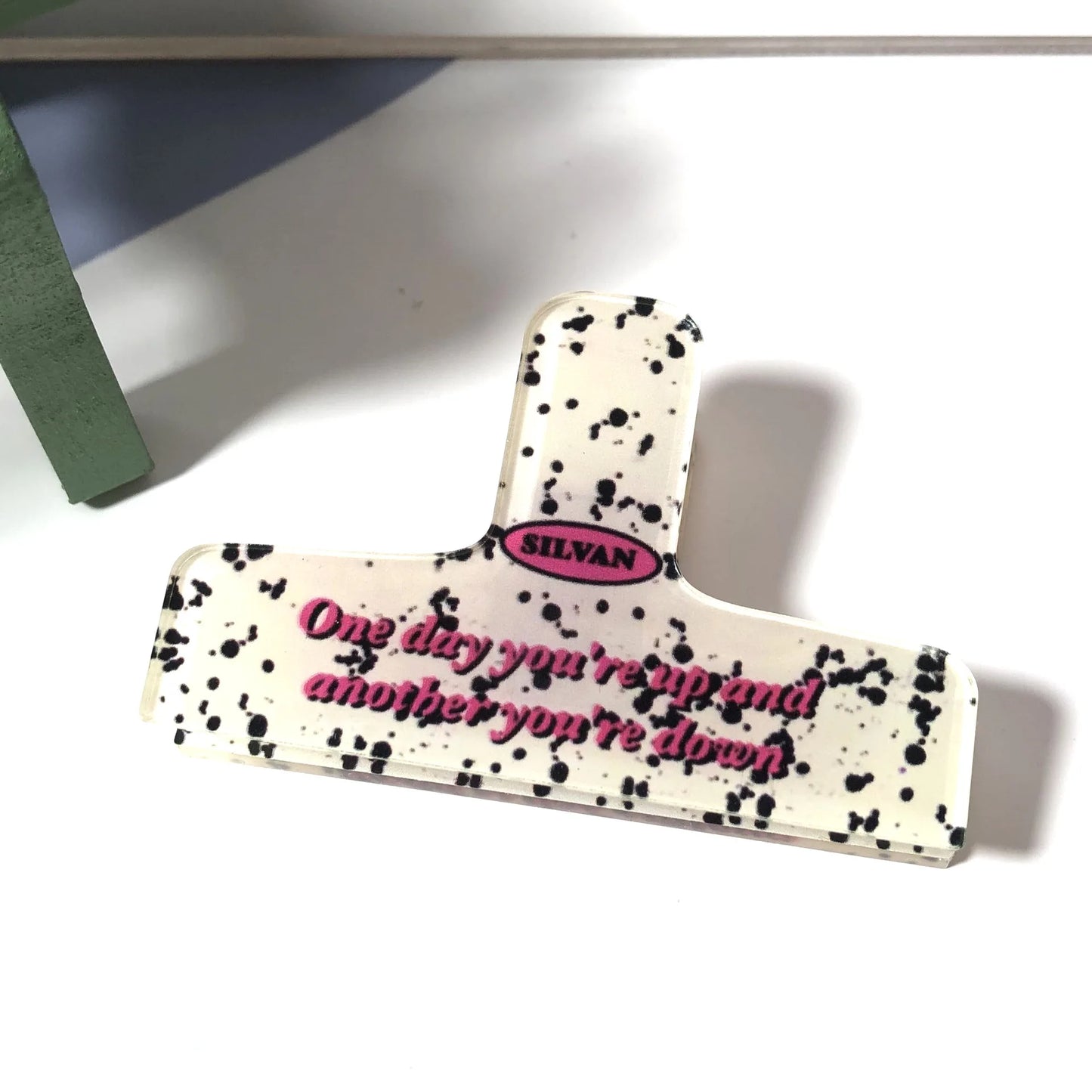 Retro Acrylic Binder Clip for Documents, Photos & Memos