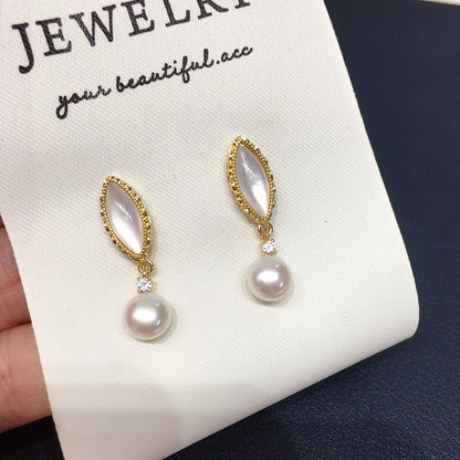 Freshwater Pearl Oval Stud Earrings