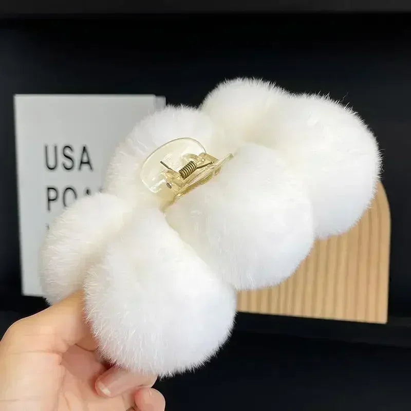 Women’s Furry Hair Claw Clip