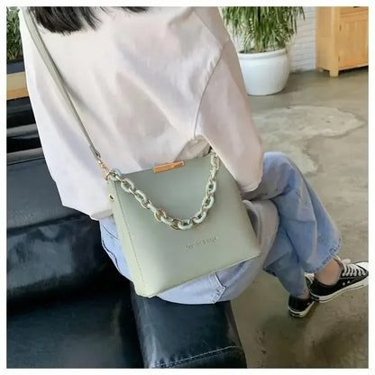 Minimalist Chain Bucket Crossbody Bag