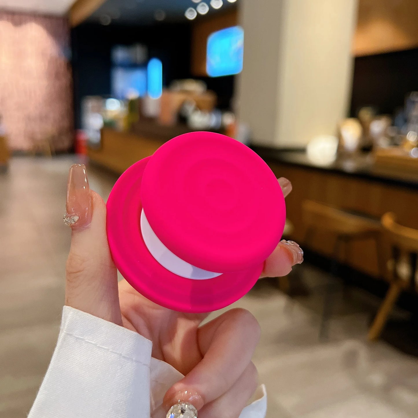 Water Ripple Silicone MagSafe Phone Grip Holder