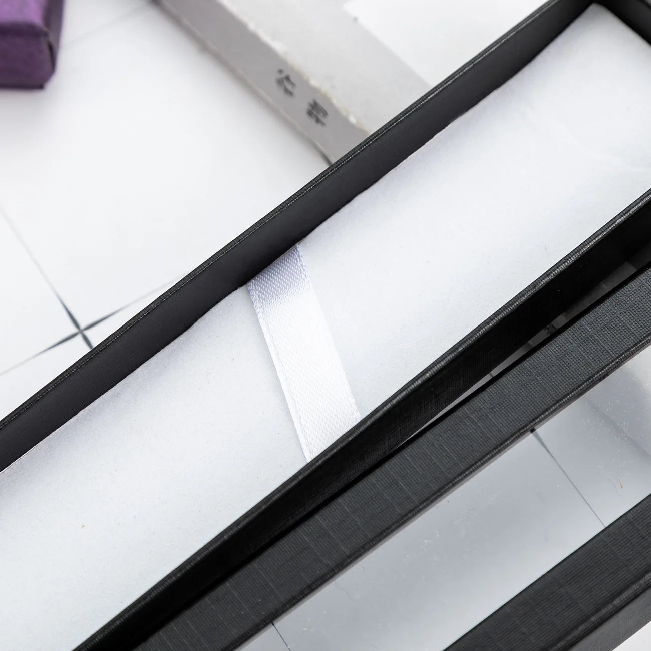 Elegant Paper Pen Gift Box