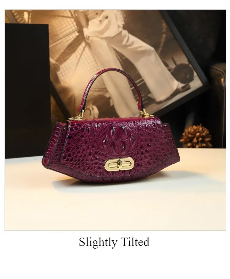 Elegant Women’s Saddle Crossbody Bag