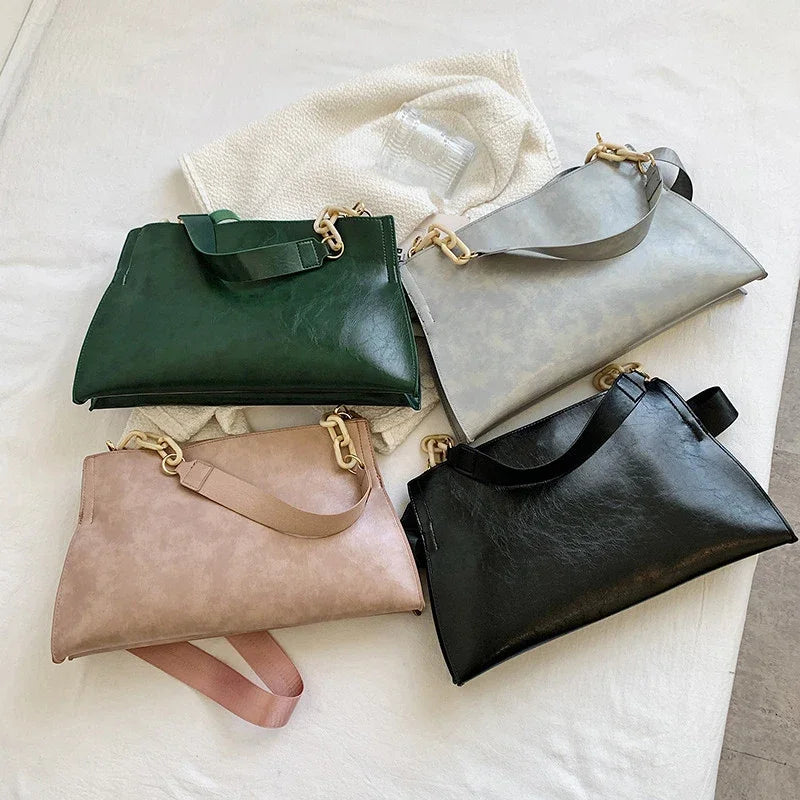 Elegant Women’s Underarm Tote Bag with Chain Accent