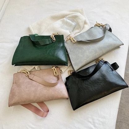 Elegant Women’s Underarm Tote Bag with Chain Accent