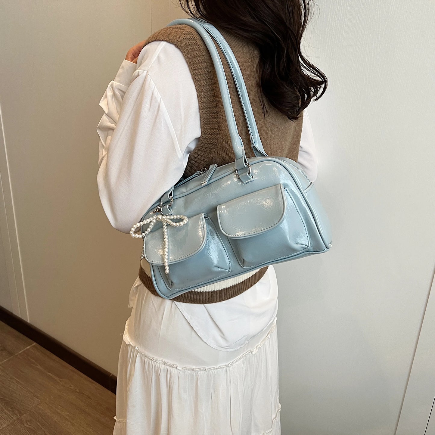 Bow Accent Shoulder Handbag