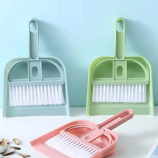 Mini Pet Dustpan & Brush Set – Cat, Hamster & Small Animal Cleaning Tool