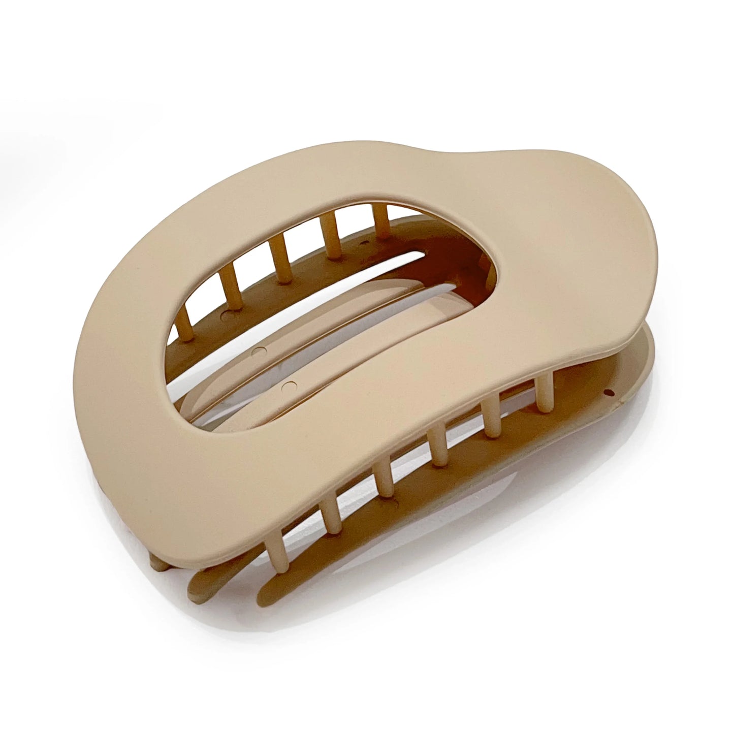 Oval Leopard Hair Claw Clip