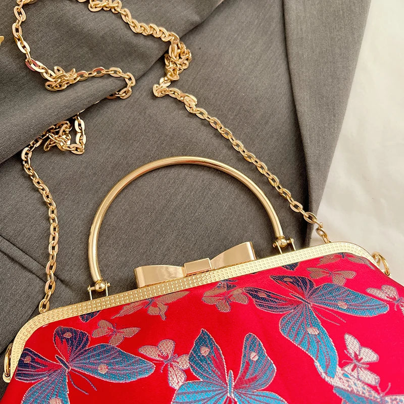 Vintage Embroidered Chain Clutch Handbag