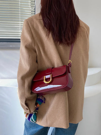 Vintage Horseshoe Buckle Crossbody Shoulder Bag