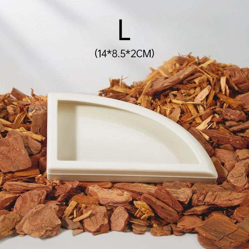 Anti-Escape Reptile Feeding Bowl
