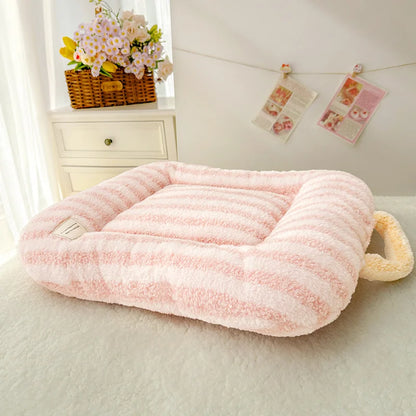 Soft Plush Oval Cat & Dog Bed Pad