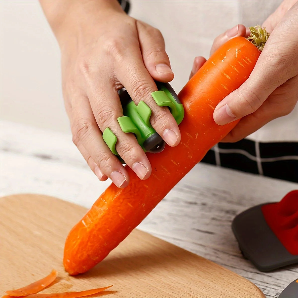 Stainless Steel Finger Grip Vegetable Peeler
