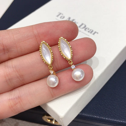 Freshwater Pearl Oval Stud Earrings