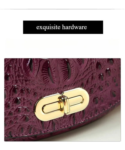 Elegant Women’s Saddle Crossbody Bag