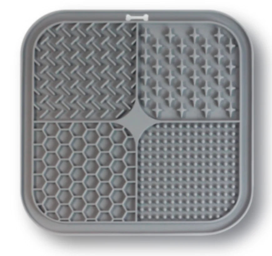 Silicone Pet Licking Mat Slow Feeder with Suction Cups