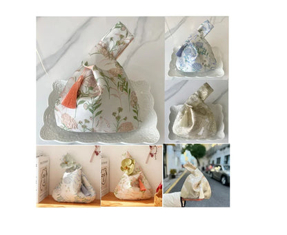Chinese Style Embroidered Knot Wrist Bag