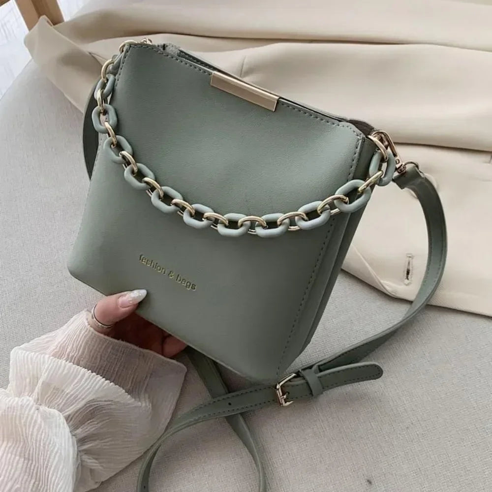 Minimalist Chain Bucket Crossbody Bag