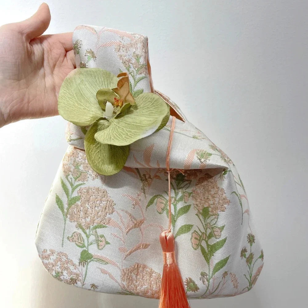 Chinese Style Embroidered Knot Wrist Bag