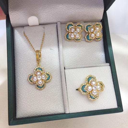 Freshwater Pearl Four-Leaf Clover Jewelry Set
