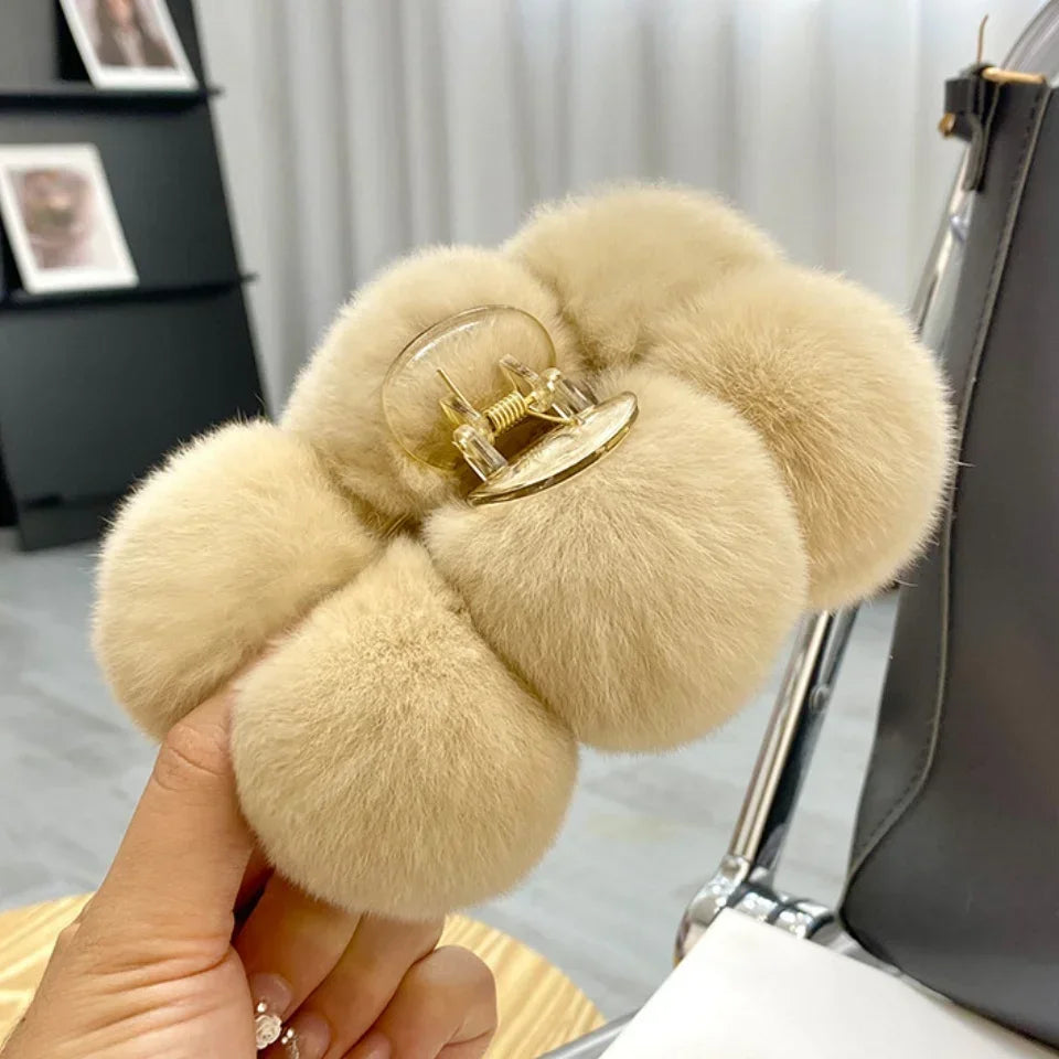 Women’s Furry Hair Claw Clip
