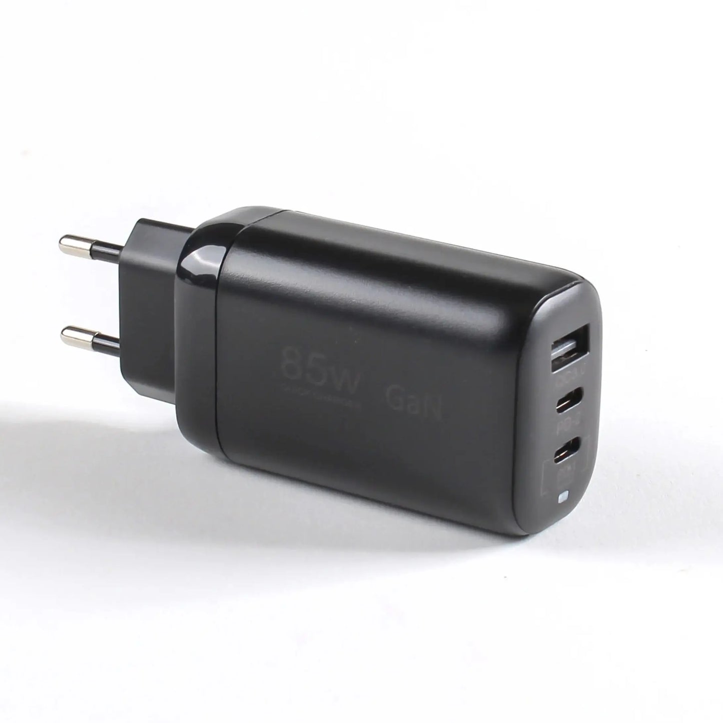 Title 85W 3-Port GaN Fast Charger