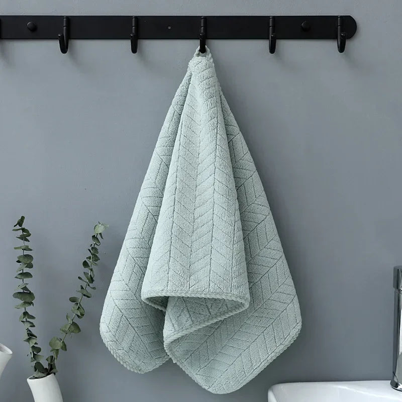 Thick Coral Velvet Bath Towel