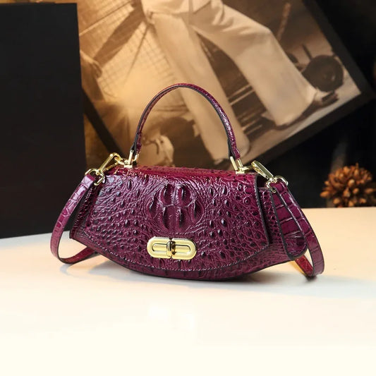 Elegant Women’s Saddle Crossbody Bag