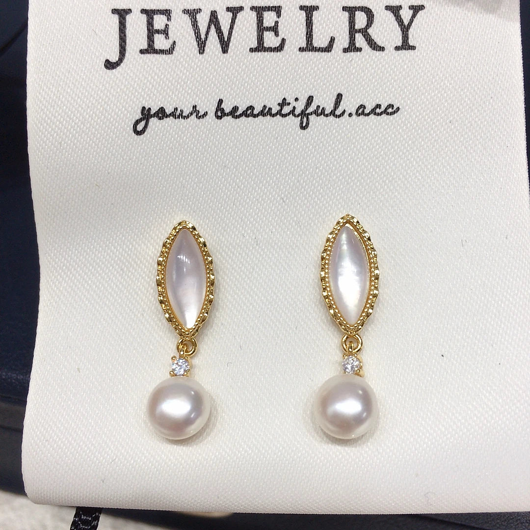 Freshwater Pearl Oval Stud Earrings
