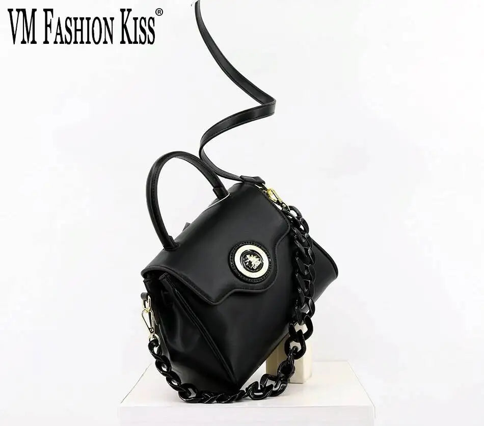 Luxury Women's Crossbody Bag with Fashion Chain Strap