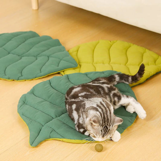 Leaf-Shaped Cotton Pet Bed Mat