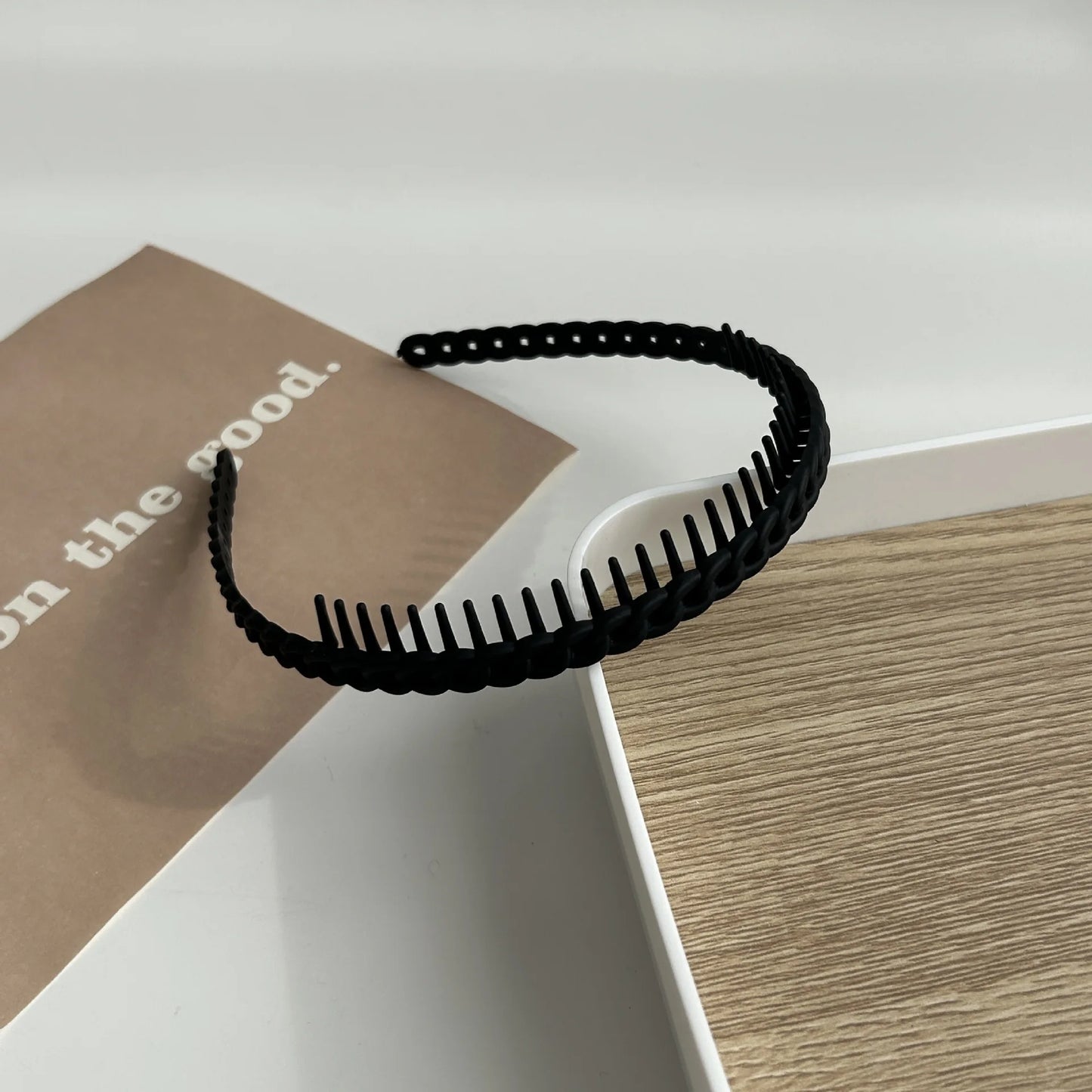 Multicolor Wave Toothed Frosted Hairband