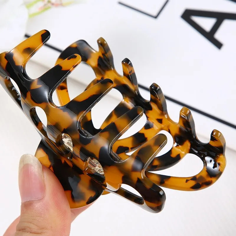 Hollow Out Acetate Crescent Hair Claw Clip