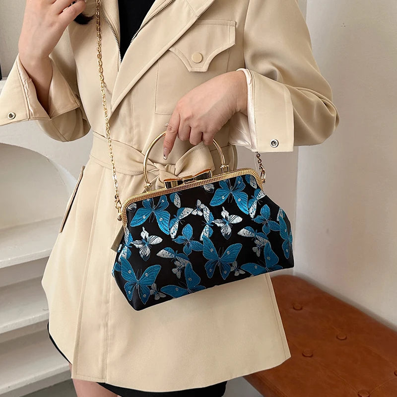 Vintage Embroidered Chain Clutch Handbag