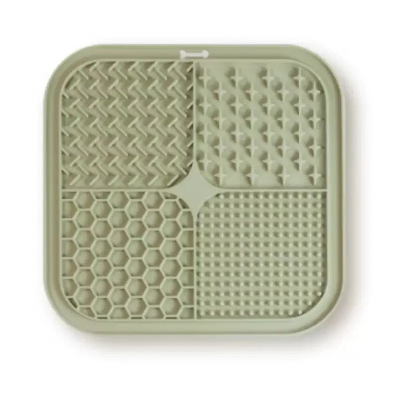 Silicone Pet Licking Mat Slow Feeder with Suction Cups