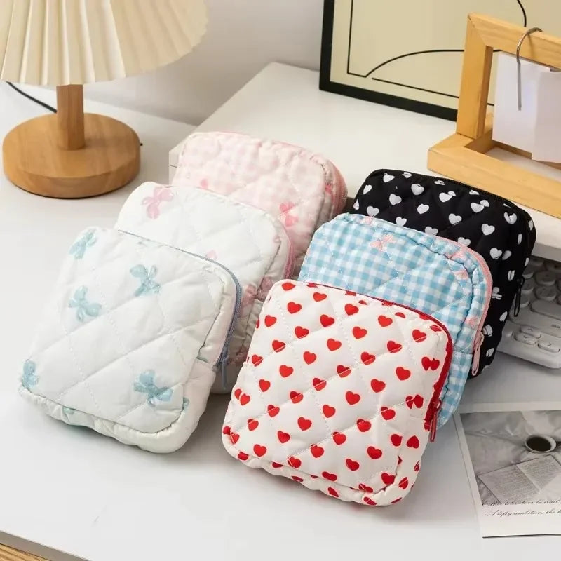 Heart Print Feminine Hygiene Storage Pouch