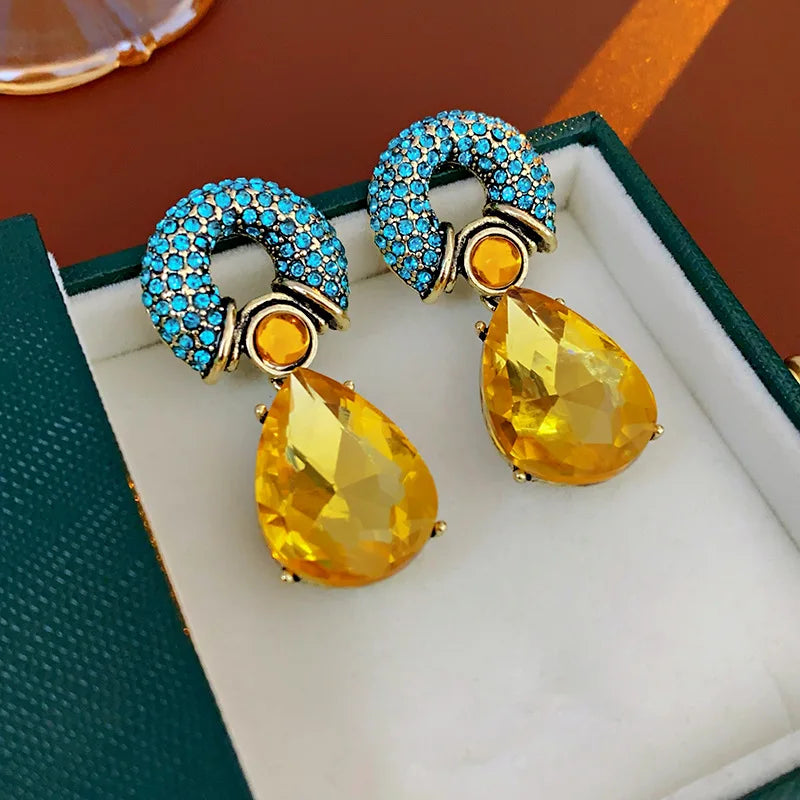 Rhinestone Circle Water Drop Metal Earrings